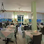 Ξενοδοχείο Michela 3*