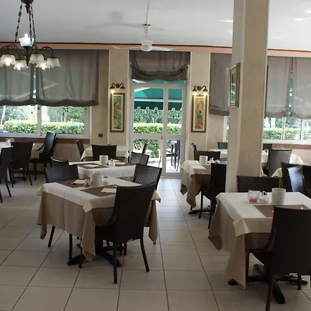 Otel Michela Marina di Massa