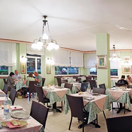 Otel Michela Marina di Massa